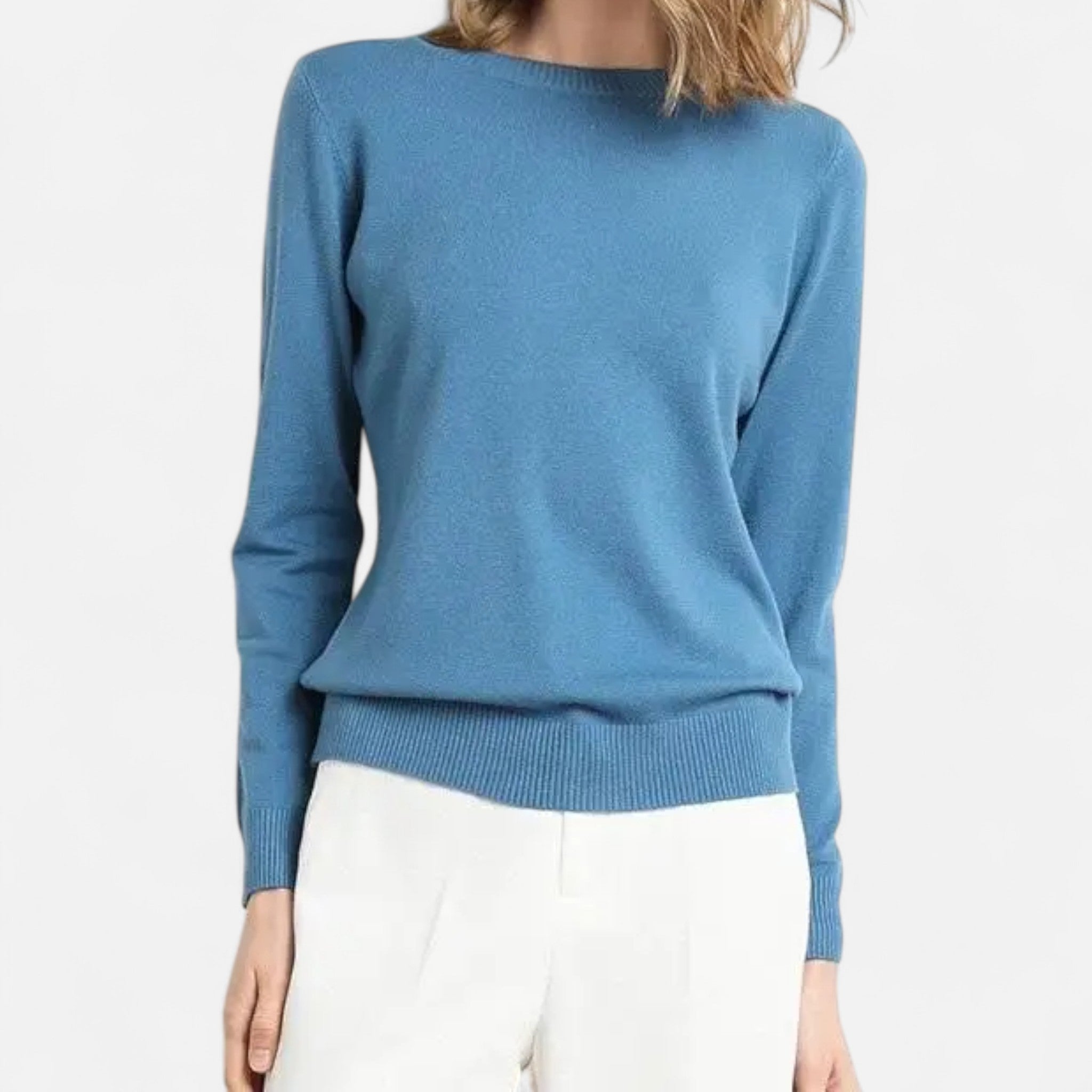 AVANTI – WOMEN’S WOOL O-NECK SWEATER